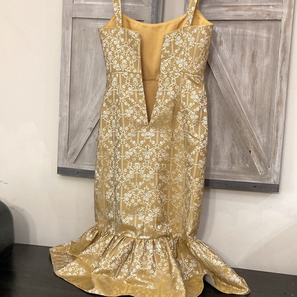 SACHIN -BABI Gold Floral Dress
SIZE 4
WOMENS - Picture 4 of 15